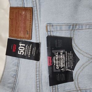 Levi's size 18 womens high rise, straight leg, cropped jeans